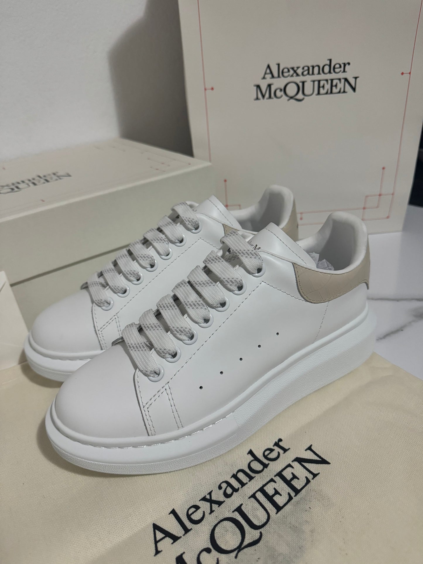 Alexander McQueen Beige