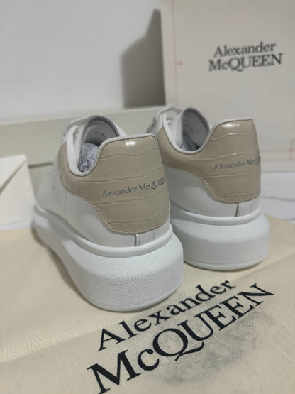 Alexander McQueen Beige