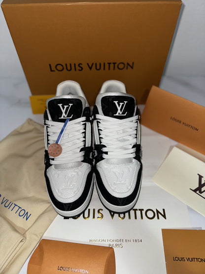 Louis Vuitton Trainer Sneakers Black & White