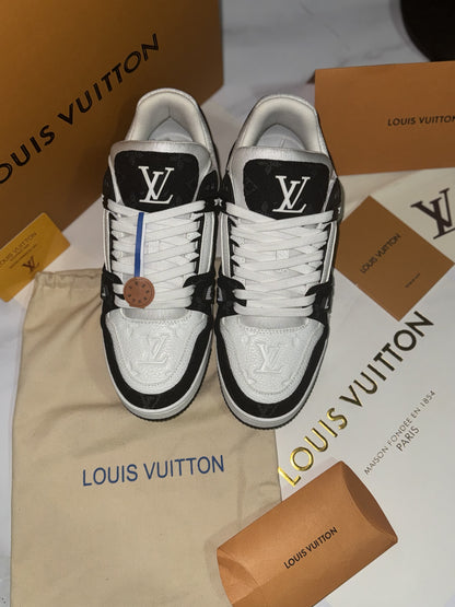 Louis Vuitton Trainer Sneakers Black & White