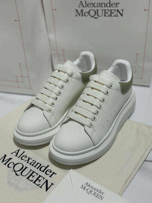 Alexander McQueen Olive
