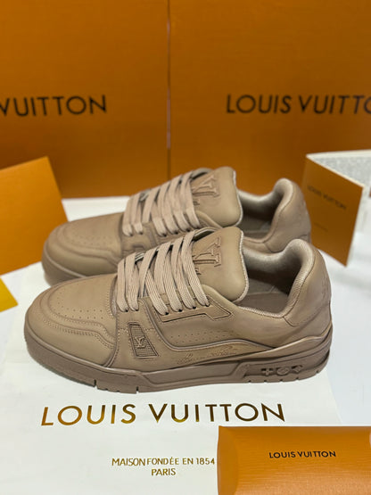 Louis Vuitton Trainer Sneakers Beige