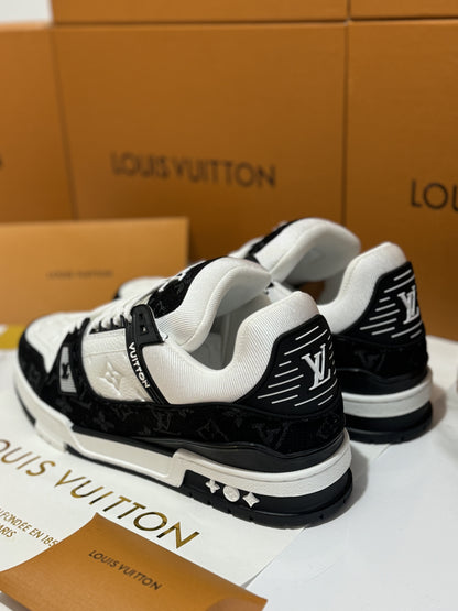 Louis Vuitton Trainer Sneakers Black & White