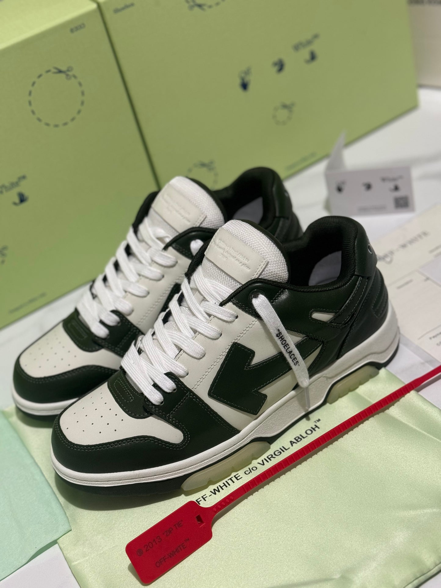 OFF WHITE Out Of Office