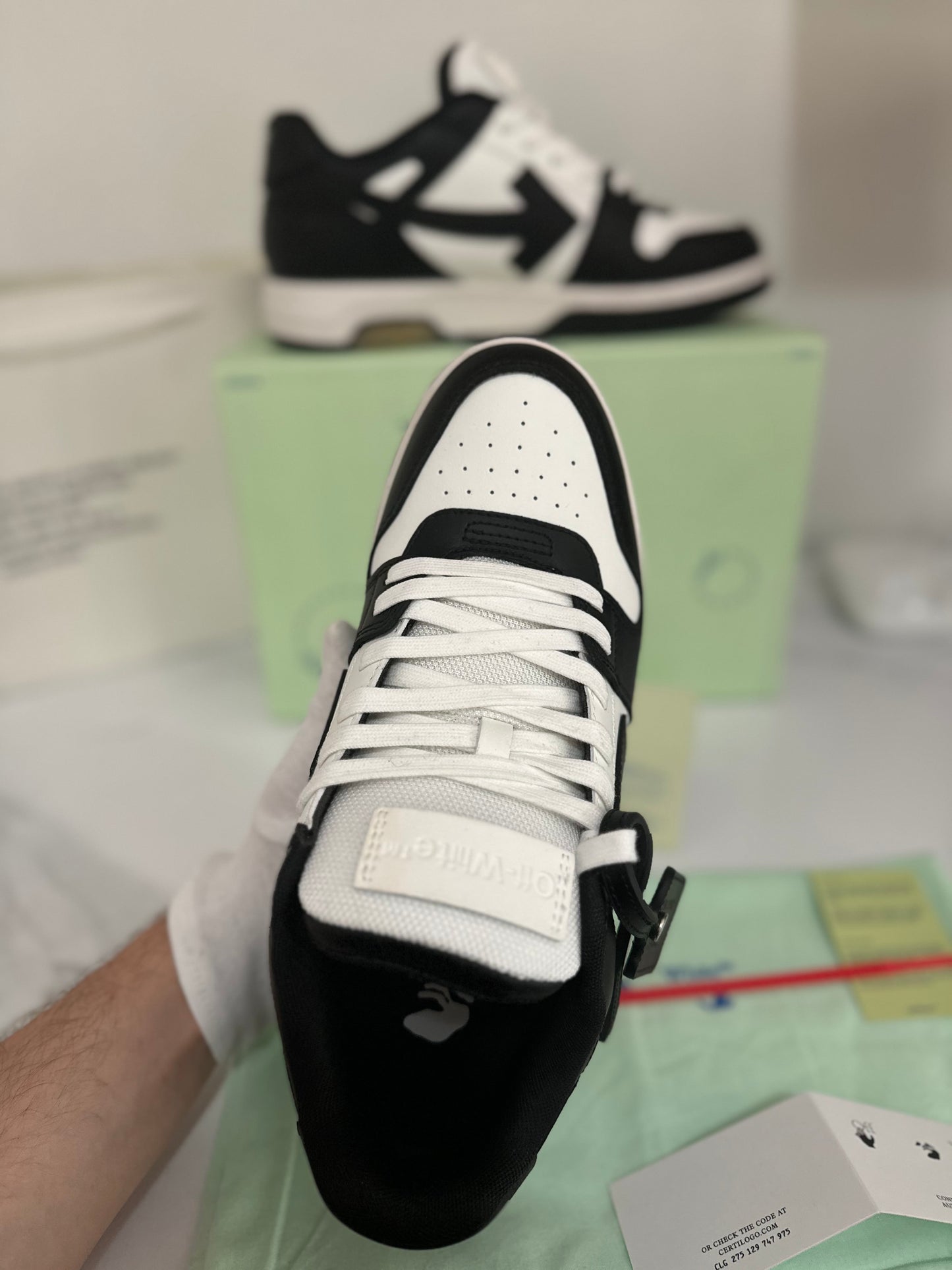 OFF WHITE Out Off Office