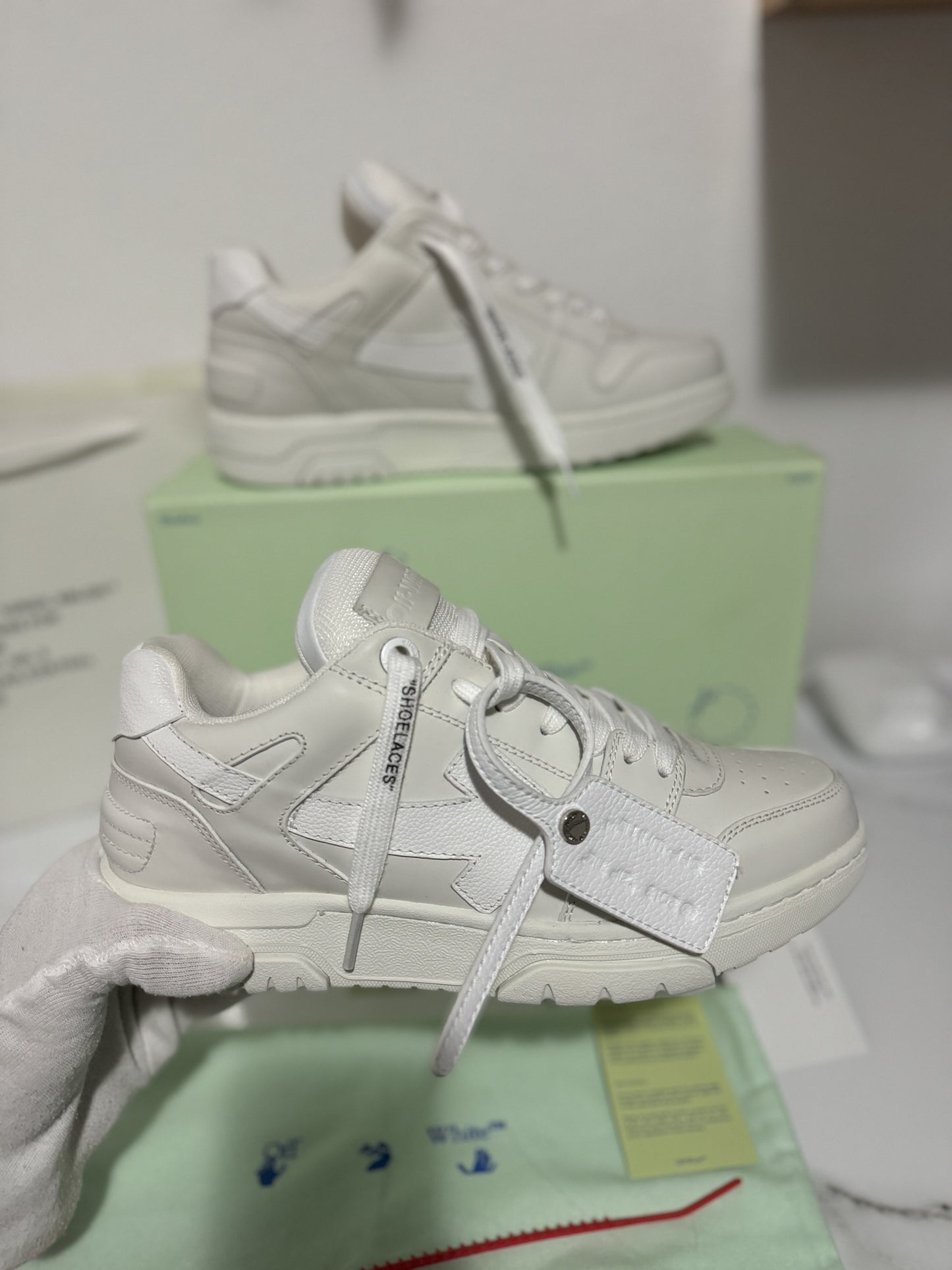 OFF WHITE Out Of Office