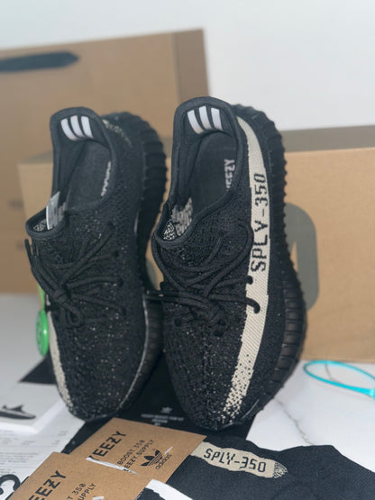 Adidas Yeezy Boost 350 "Oreo"