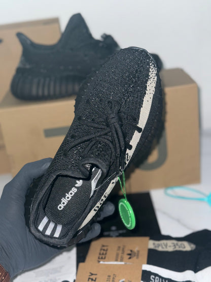 Adidas Yeezy Boost 350 "Oreo"