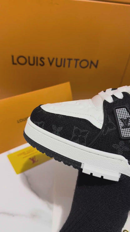 Louis Vuitton Trainer Sneakers Black & White