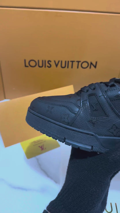 Louis Vuitton Trainer Sneakers Black